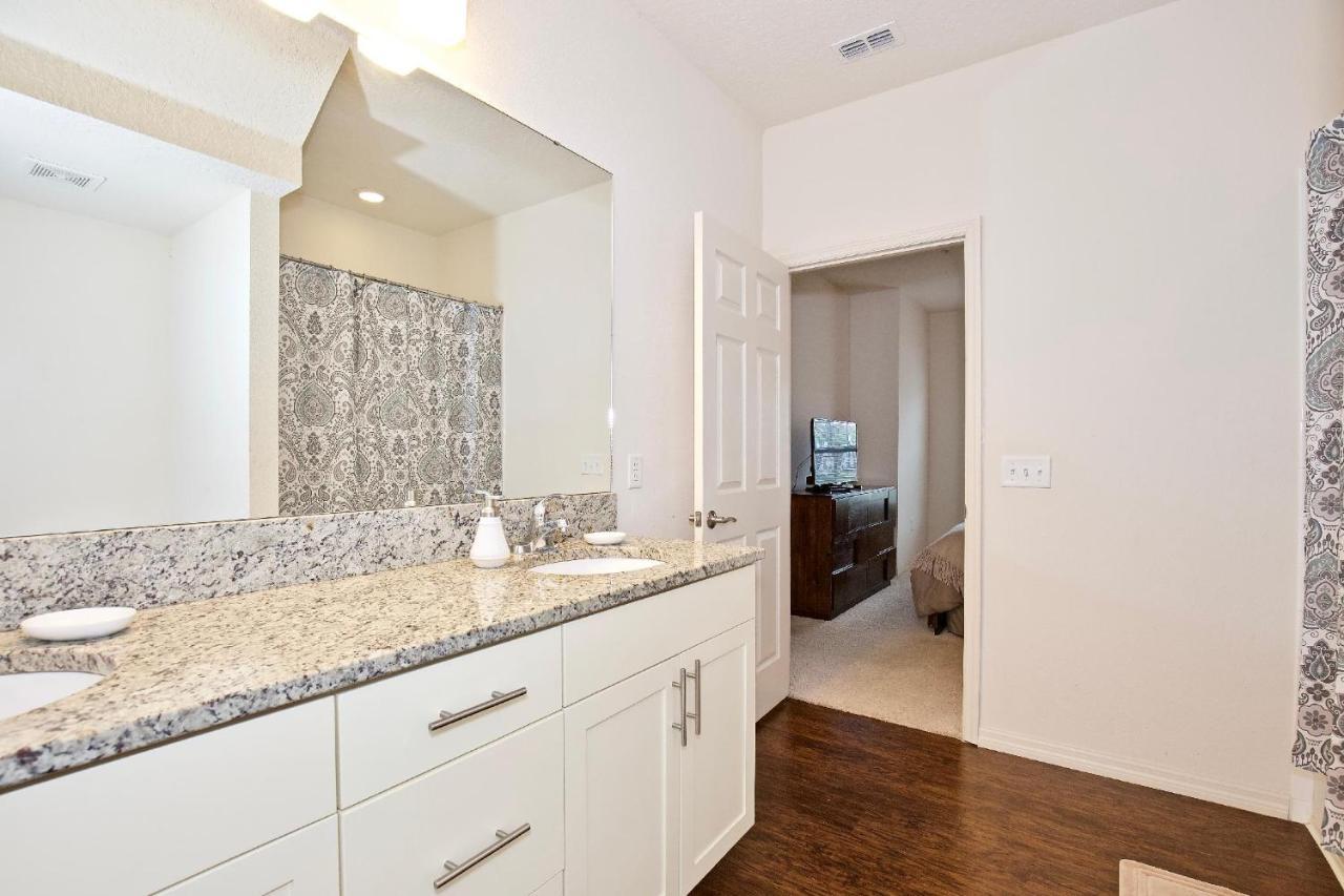 Great And Practical Townhouse In Gated Community, Sleeps 6 10 Min To Disney! オーランド エクステリア 写真