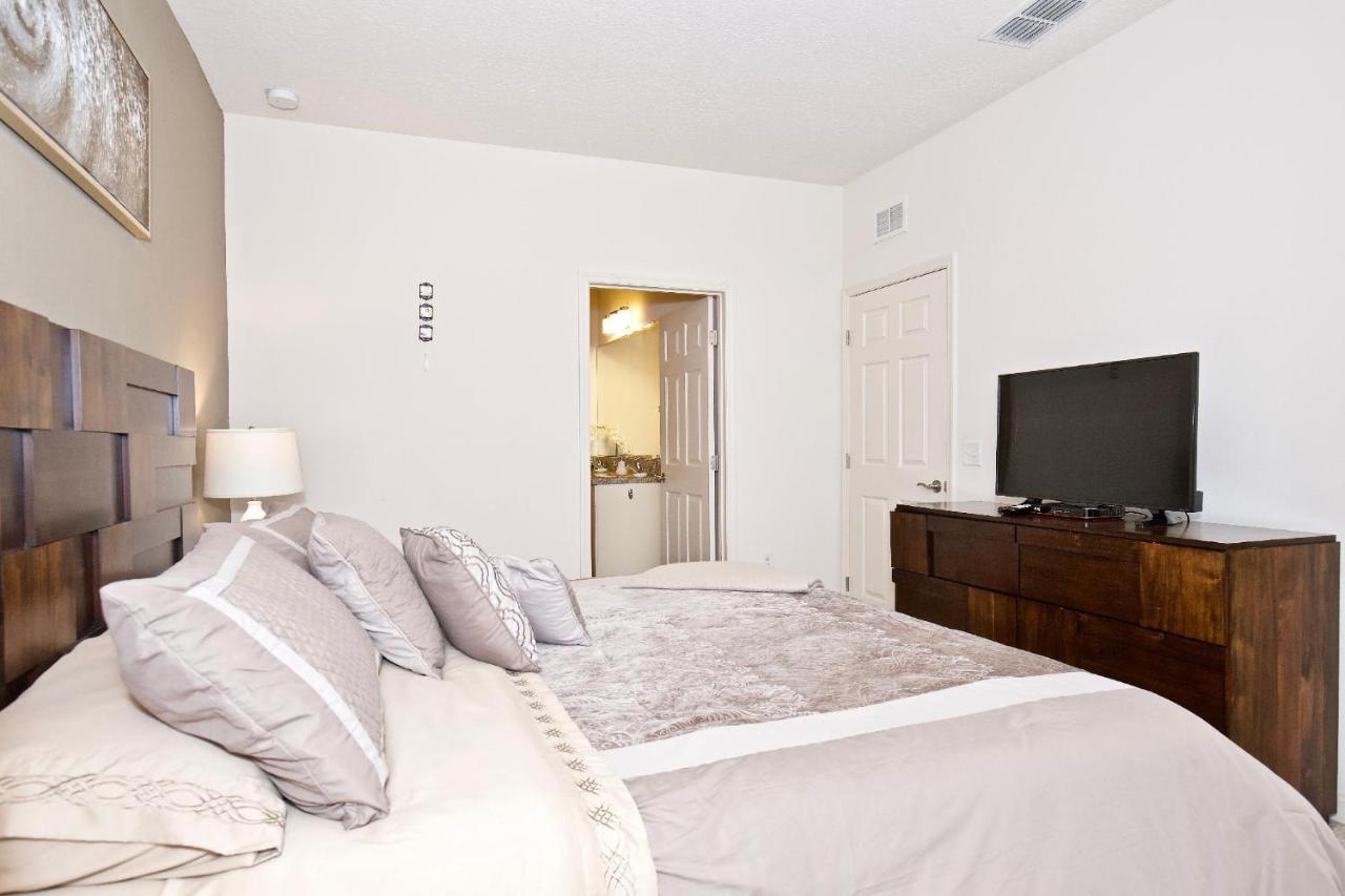 Great And Practical Townhouse In Gated Community, Sleeps 6 10 Min To Disney! オーランド エクステリア 写真